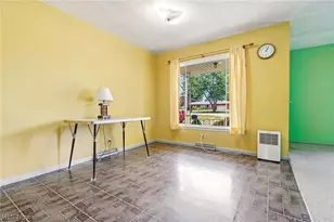 9864 Louisville St NE, Louisville, OH 44710 - Photo 11