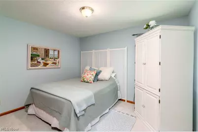 887 Manor Circle, Howard, OH 43028 - Photo 5