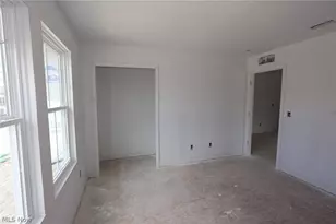 5095 Shepherds Gln, Willoughby, OH 44094 - Photo 11