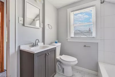 931 Dan Street, Akron, OH 44310 - Photo 17