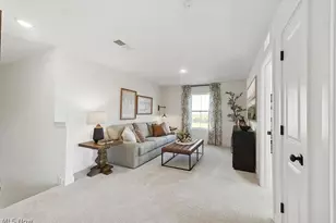 5092 Shepherds Gln, Willoughby, OH 44094 - Photo 15