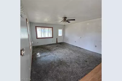 49 E Muskingum Avenue, Dresden, OH 43821 - Photo 9