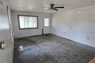 49 E Muskingum Ave, Dresden, OH 43821 - Photo 9