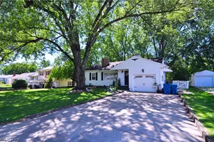 614 Hartzell Dr, Norton, OH 44203 - Photo 1