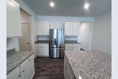 5081 Shepherds Glen, Willoughby, OH 44094 - Photo 5