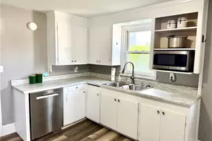 216 N Broadway St, Barnesville, OH 43713 - Photo 7