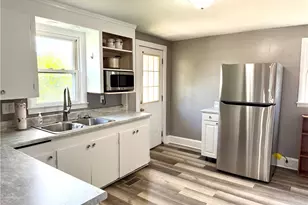 216 N Broadway St, Barnesville, OH 43713 - Photo 29