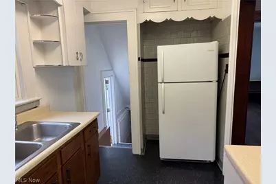 582 Robinette Court, Akron, OH 44310 - Photo 17
