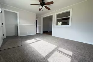 567 Chestnut St, Newcomerstown, OH 43832 - Photo 9