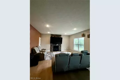 3367 Ponderosa Trail, Uniontown, OH 44685 - Photo 3