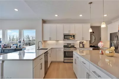 3367 Ponderosa Trail, Uniontown, OH 44685 - Photo 5