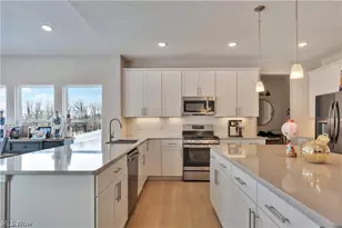 3367 Ponderosa Trl, Uniontown, OH 44685 - Photo 5