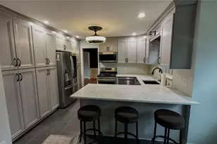 426 Dorchester Rd, Akron, OH 44320 - Photo 5