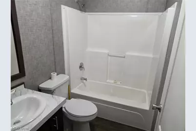 3000 Moxadarla Drive #28, Zanesville, OH 43701 - Photo 3