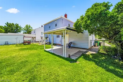 423 E 305th Street, Willowick, OH 44095 - Photo 5