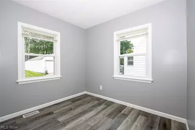 407 Oxford Avenue, Akron, OH 44310 - Photo 13