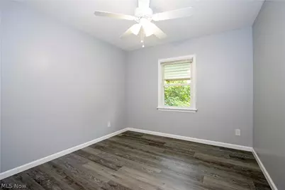 407 Oxford Avenue, Akron, OH 44310 - Photo 11