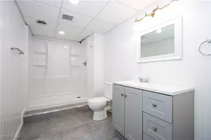 407 Oxford Ave, Akron, OH 44310 - Photo 23