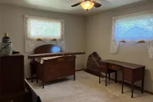 573 Grandview Ave, East Palestine, OH 44413 - Photo 13