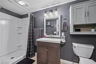 5220 Nan Linn Dr, Willoughby, OH 44094 - Photo 31