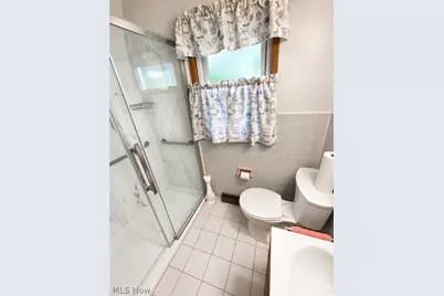 4345 Woodleigh Lane, Youngstown, OH 44511 - Photo 9