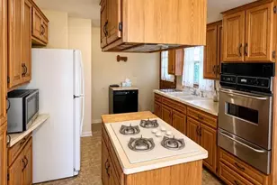 4345 Woodleigh Ln, Youngstown, OH 44511 - Photo 7