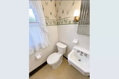 4345 Woodleigh Lane, Youngstown, OH 44511 - Photo 15