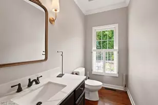 8320 Woodberry Blvd, Chagrin Falls, OH 44023 - Photo 19