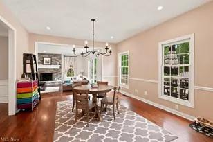 8320 Woodberry Blvd, Chagrin Falls, OH 44023 - Photo 11
