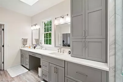 8320 Woodberry Boulevard, Chagrin Falls, OH 44023 - Photo 23