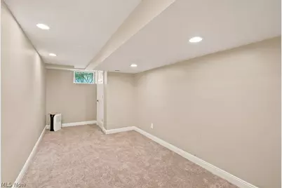 8320 Woodberry Boulevard, Chagrin Falls, OH 44023 - Photo 39