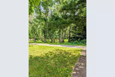 7300 Cliff Drive, Ravenna, OH 44266 - Photo 15