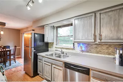 2808 Lynne Road, Green, OH 44312 - Photo 7