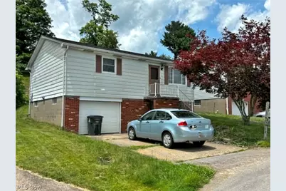 205 Canterbury Boulevard, Steubenville, OH 43952 - Photo 1