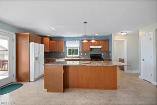 14617 Kneisel Rd, Vermilion, OH 44089 - Photo 5