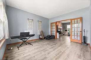 19137 Landing Ln, Columbia Station, OH 44028 - Photo 21