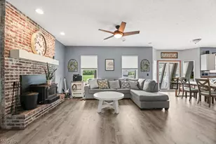 19137 Landing Ln, Columbia Station, OH 44028 - Photo 17