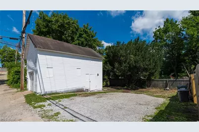 221 N 9th Street, Cambridge, OH 43725 - Photo 41