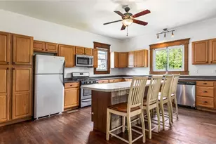 221 N 9th St, Cambridge, OH 43725 - Photo 11