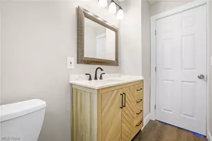 1371 Krumroy Rd, Akron, OH 44306 - Photo 17