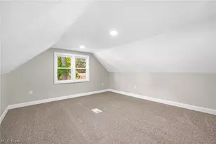 1371 Krumroy Rd, Akron, OH 44306 - Photo 11