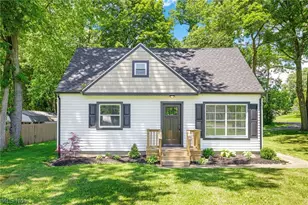 1371 Krumroy Rd, Akron, OH 44306 - Photo 1