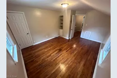 20825 Farnsleigh Road, Huber Heights, OH 44122 - Photo 15