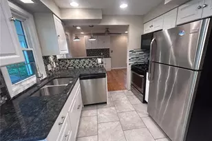 20825 Farnsleigh Rd, Huber Heights, OH 44122 - Photo 9