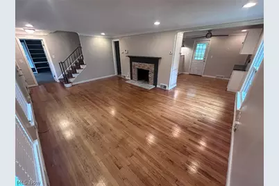 20825 Farnsleigh Road, Huber Heights, OH 44122 - Photo 3
