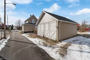 1747 5th St SE, Canton, OH 44707 - Photo 27