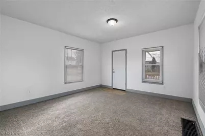 1747 5th Street SE, Canton, OH 44707 - Photo 5