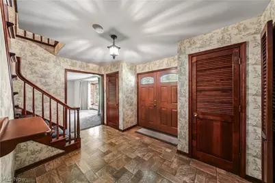 504 Vinewood Avenue, Tallmadge, OH 44278 - Photo 5