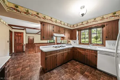 504 Vinewood Avenue, Tallmadge, OH 44278 - Photo 13