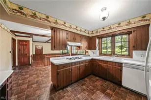 504 Vinewood Ave, Tallmadge, OH 44278 - Photo 13